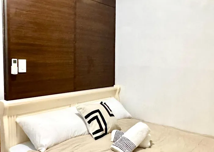 Apartment Chic In The Heart Of Makati #4609 Manila